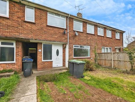 3 bedroom terraced house to rent - Photo 4