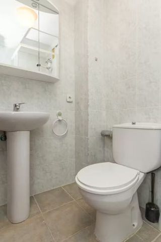 Calle Palo Mayor, Málaga, Andalusia 29010 - Photo 4