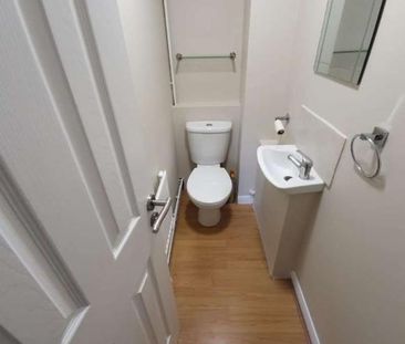 Yeates Drive, Kemsley, Sittingbourne, ME10 - Photo 2