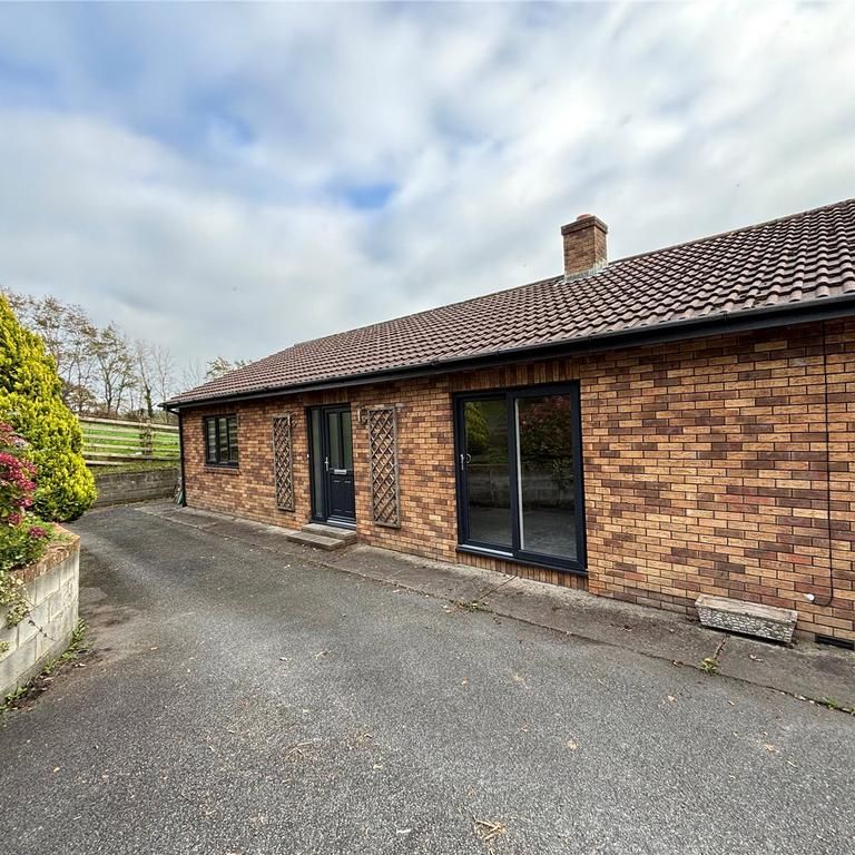 2 bedroom bungalow to rent - Photo 1