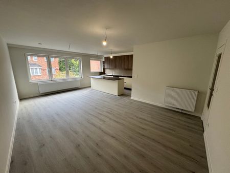 Appartement te huur in Sint-Agatha-Berchem - Foto 2