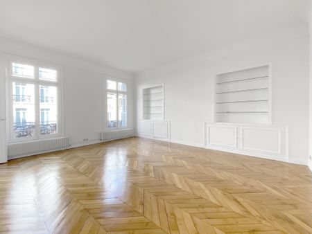 Rental Apartment Paris 8th - Photo 4