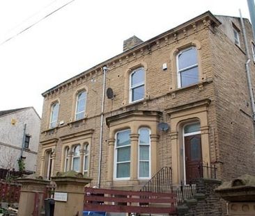 28 Bath Street, Huddersfield, HD1 - Photo 2