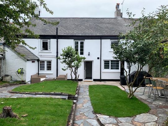 4 bedroom terraced house to rent - Photo 1