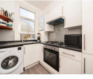 Room in a Shared Flat, Agnes Road, W3 - Photo 3