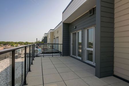 9675 Av. Papineau, Montréal, QC - Photo 2