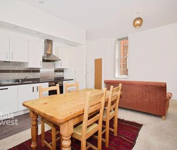 2 bedroom ground floor flat to rent - Photo 3