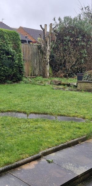 2 bedroom bungalow to rent - Photo 1