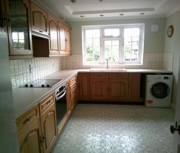 2 bedroom apartment to rent - Photo 5