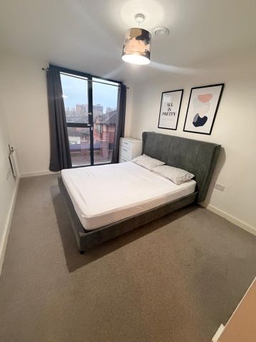 1 Bed Flat, Lydia Ann St, L1 - Photo 3