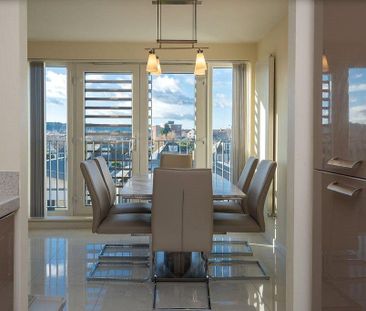 2 bedroom flat to rent - Photo 5