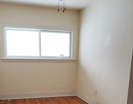 Spacious 2 Bedroom Apt in nice 7 Unit Building in Dartmouth! - Photo 2