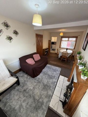 11 Rockview Street, Belfast, BT12 6JQ - Photo 2