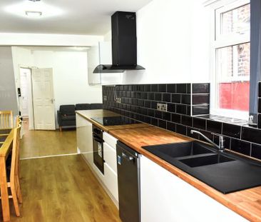 7 bedroom terraced house to rent - Photo 4