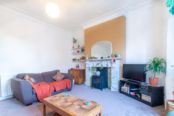 Simonside Terrace, Heaton - Photo 1