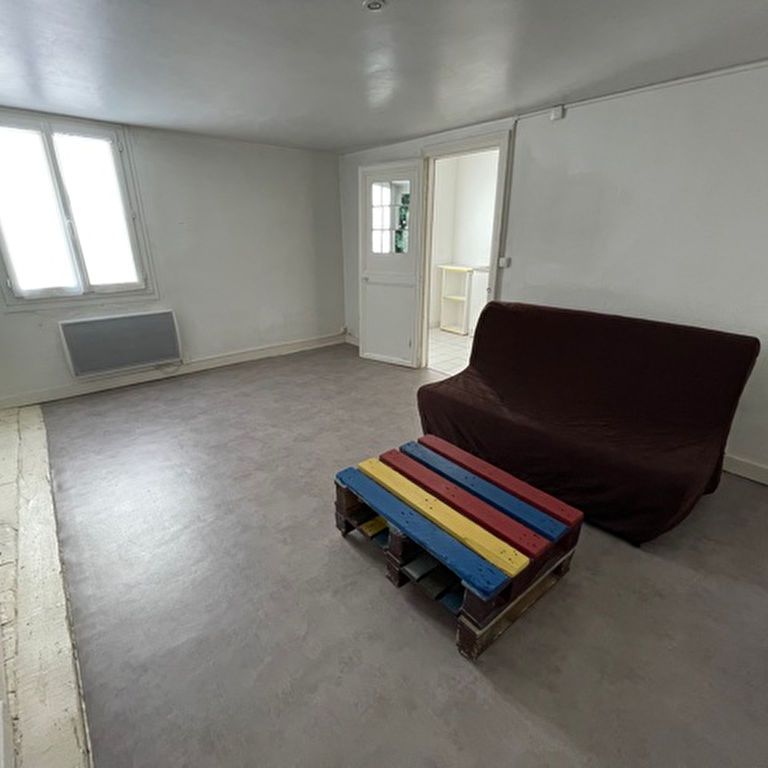 Location appartement 1 pièce, 27.35m², Angers - Photo 1