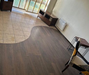 1 bedroom in a flat share to rent - Photo 1