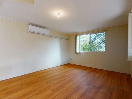 Conveniently located two bedroom - Photo 5