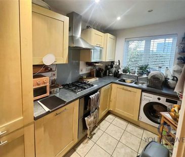 2 bedroom end of terrace house to rent - Photo 3