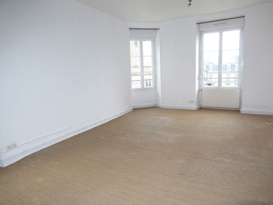 Location Appartement 2 pièces 72m² LA FERTE MACE 61600 - Photo 1