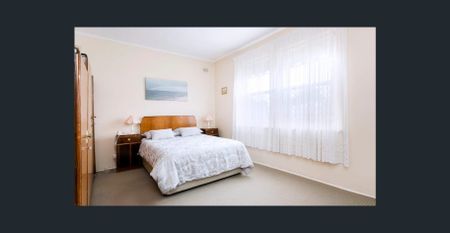 The perfect Oaklands Park base - Photo 5