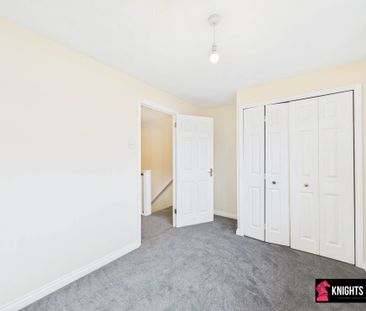 Price £1,300 pcm - Available Now - Unfurnished - Photo 3