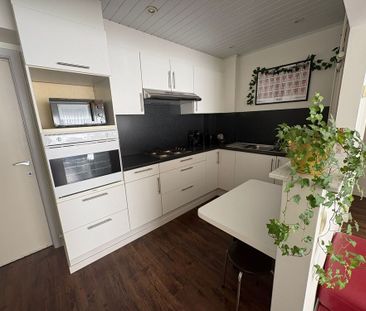 Leuk gemeubeld 2 Slaapkamer appartement te huur op vlak bij stadhui... - Photo 2