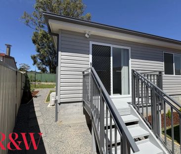 “BRAND NEW 3 BEDROOM HOME IN EAGLE VALE !” - Photo 2