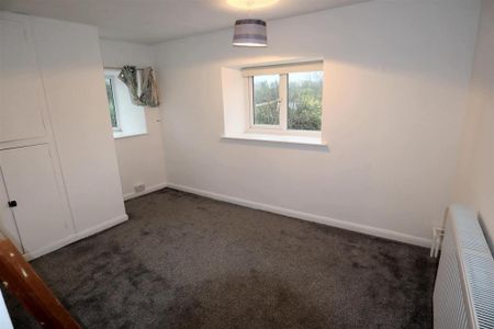 4 bedroom farm house to rent - Photo 3