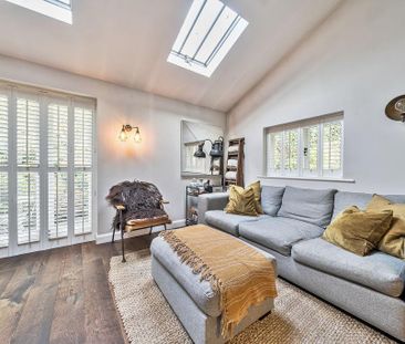 2 bedroom terraced house to rent - Photo 2