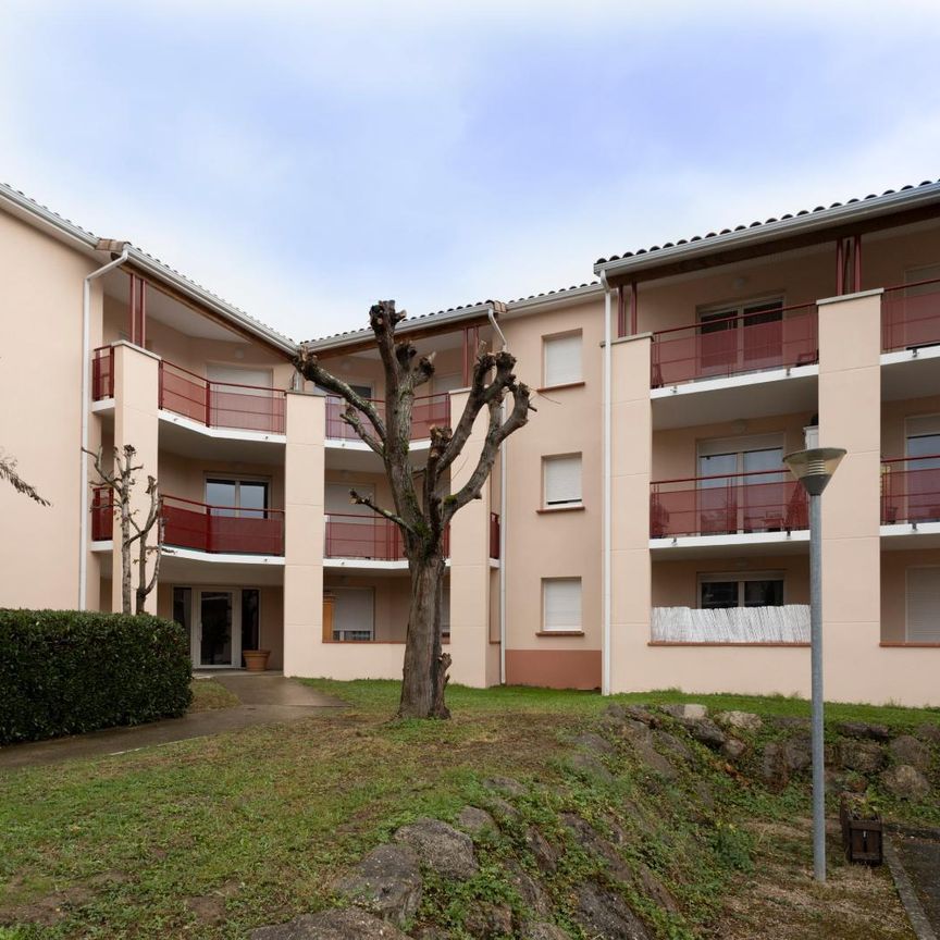 Location Appartement 2 pièces 34m² CASTELSARRASIN 82100 - Photo 1