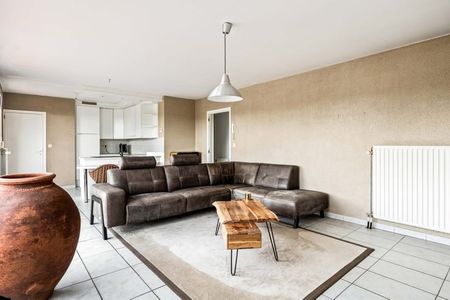 Appartement te huur - foto 2