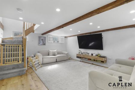 3 bedroom detached house to rent - Photo 3