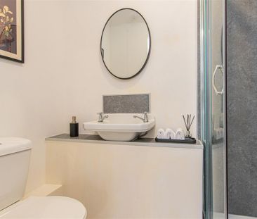 2 bed House - Mid Terrace To Let - Photo 4