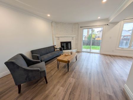 Fully Detached 6 Bedroom Home in Thorold! - Photo 2