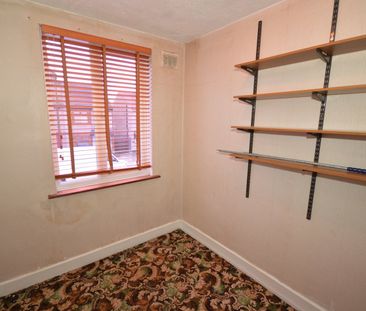4 Bed Terraced House, Ashburton Avenue, IG3 - Photo 6