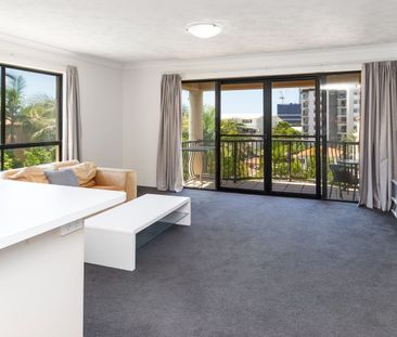 $750 per week / $3,000 Bond - Photo 1