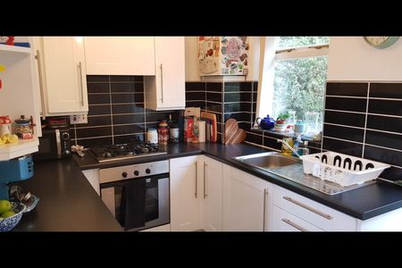 2 Bed End Terrace, Woodview Road, S6 - Photo 5