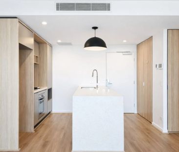 Stylish City Living with Stunning Views | $820 per week - Photo 6