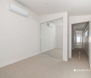 Brand New Luxury Living in the Heart of Oak Park - Photo 4