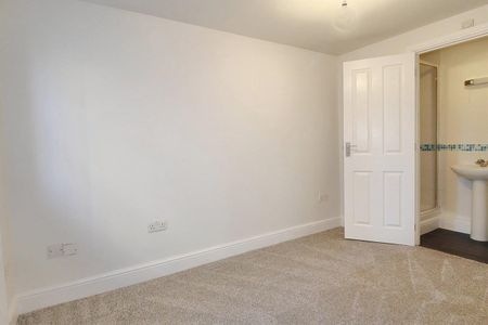 Antelope Walk, Surbiton - Photo 2