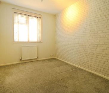 2 bedroom bungalow to rent - Photo 1