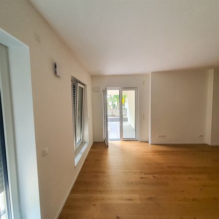 Hochwertige 4-Zimmer-Wohnung in modernem Mehrparteienhaus zu vermieten - Foto 4