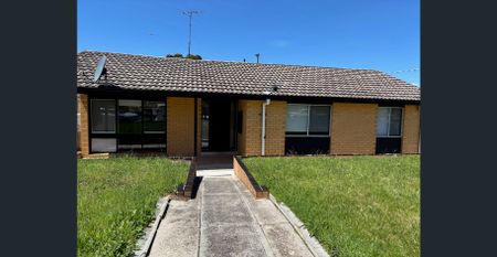 Charming Family Home in Meadow Heights - Photo 5