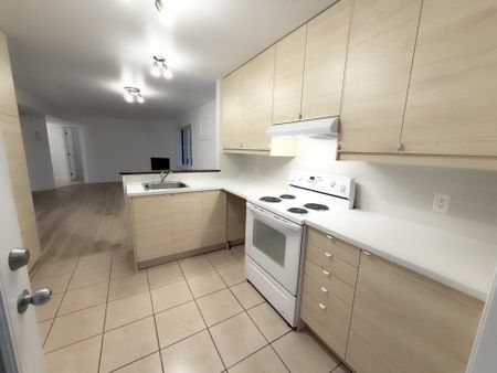 Appartement à louer - Laval (Chomedey) (Autres) - Photo 2