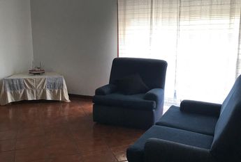 Apartamento T3 Praia da Barra, com cozinha equipada e parcialmente mobilado. Visite!