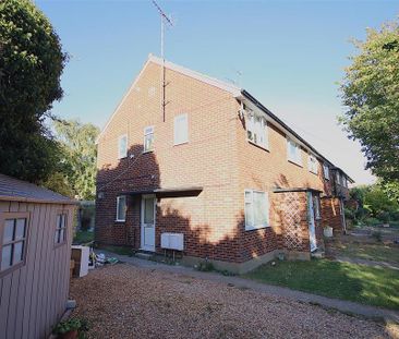 2 bedroom maisonette to rent - Photo 4