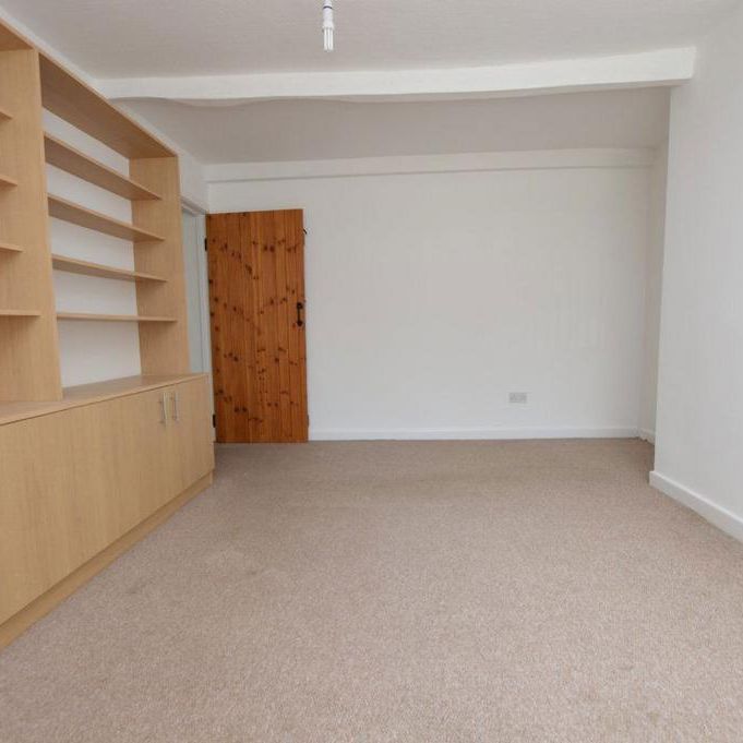 4 bedroom cottage to rent - Photo 1