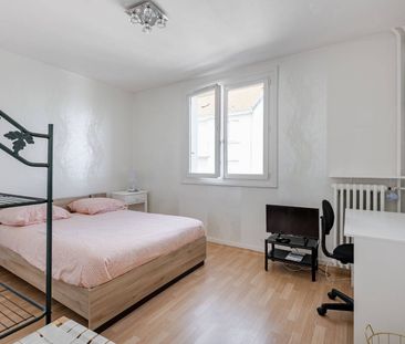 Chambre meublée à louer - Photo 1
