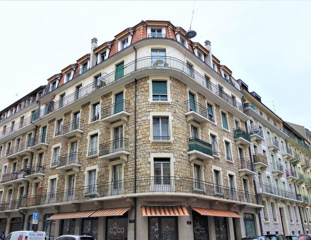 Proche rue de Carouge, quartier calme et agréable à vivre - Foto 1